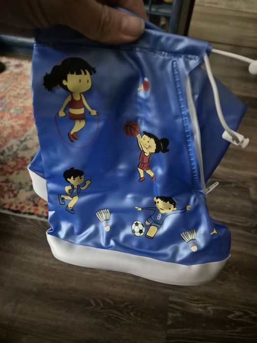 Детские водонепроницаемые бахилы