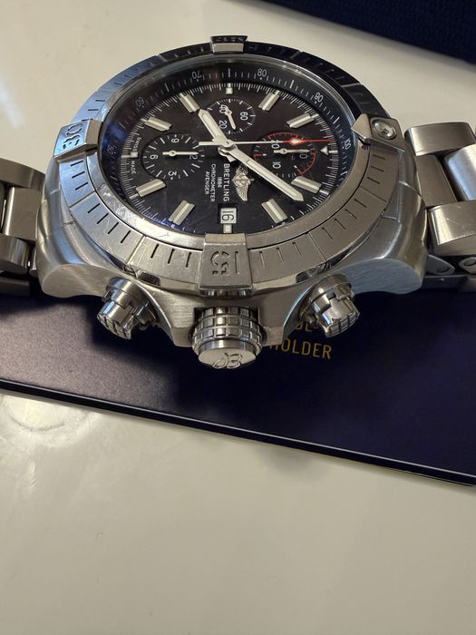 Breitling Super Avenger Chronograph  48mm. Оригинален, като нов. 2024г