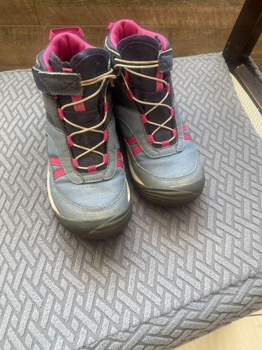 Детски боти Декатлон