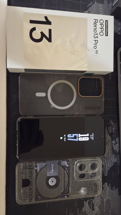 Oppo Reno 13 Pro 512 GB Midnight Black – Performanță de Top la Preț Excelent