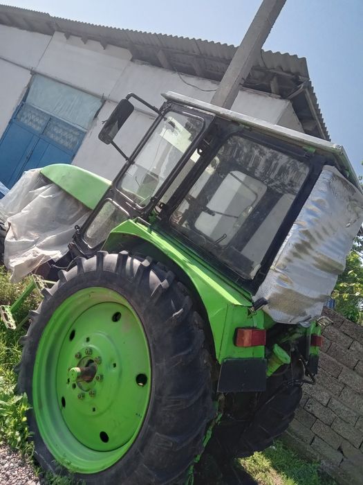 Traktor TTZ80 YILI 2004