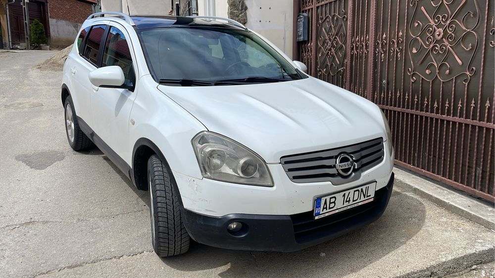 Nissan qashqai + 2