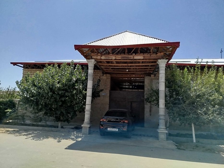 Yashash uchun tayyor hovli