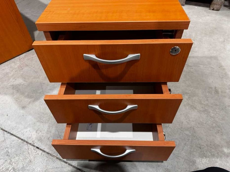 Офис контейнер с 3 чекмеджета – 20 бр.