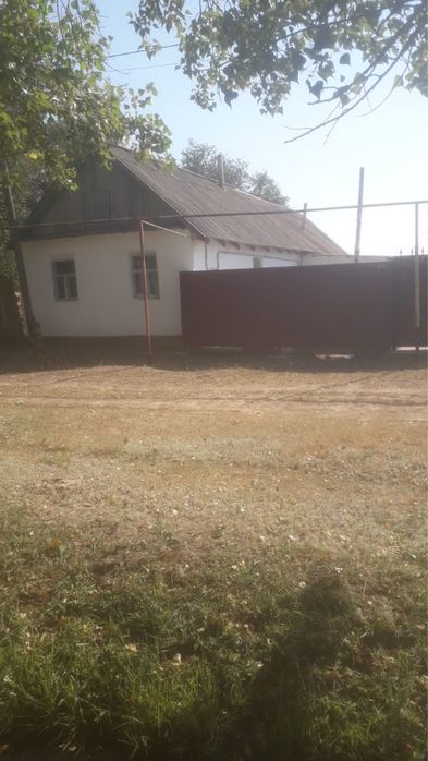 Үй сатылыды, 10 соток.