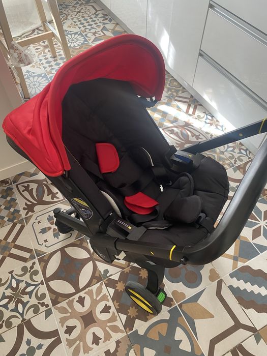 Carucior, Scaun auto 2 în 1 – Nou-nouț!