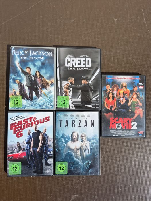 Vând lot 17 DVD uri cu filme,Acțiune, Sf, Groaza, Triler 
(aproximativ