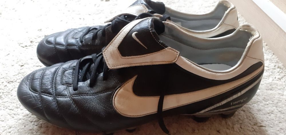 Ghete Fotbal Nike marimea 45