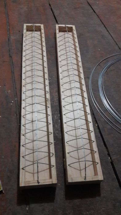 Для голубей кормушки разные