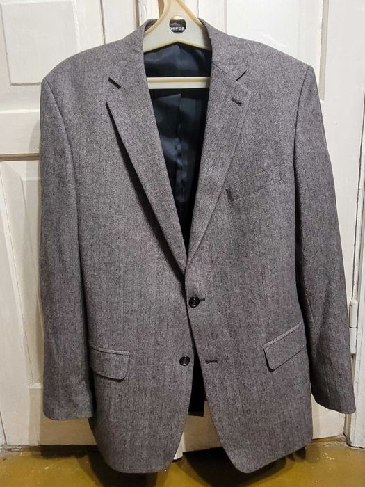 Продам пиджак мужской размер 54 рост 6.