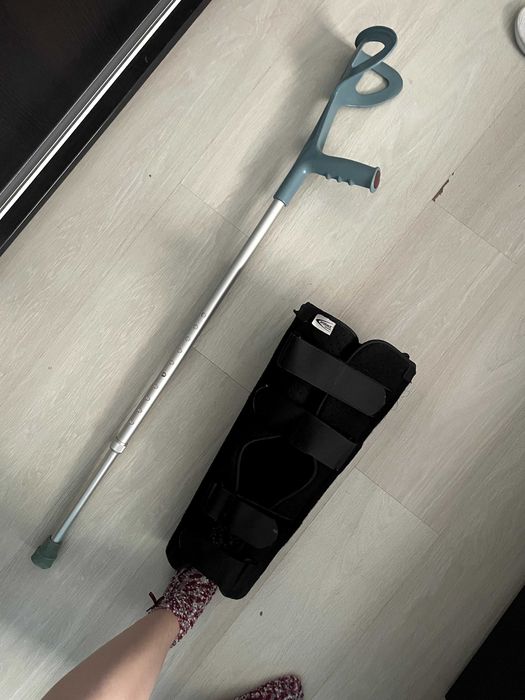 Orteza fixa genunchi si Carja reglabila