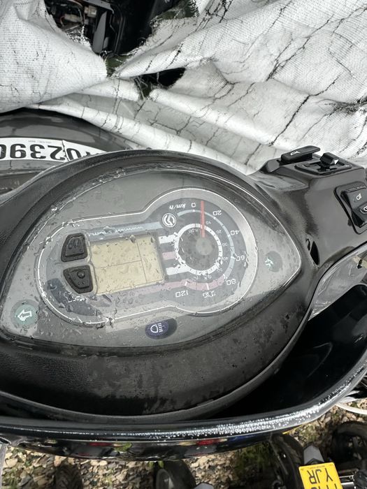Продавам на части Сим симфони 125