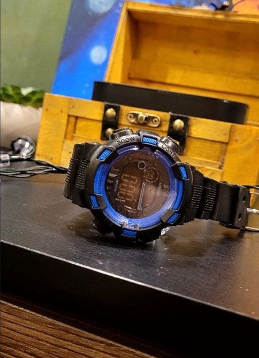 Дигитален и смарт Спортен часовник НОВО