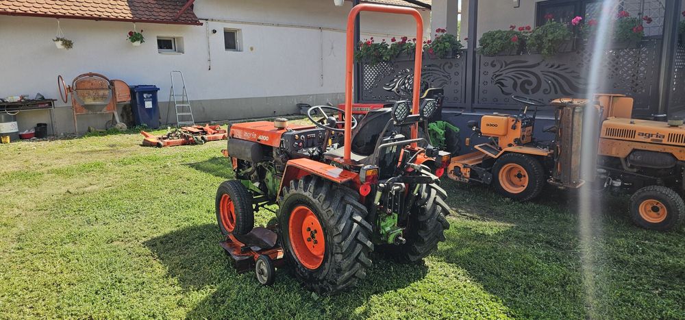 Vand tractoras agria 4800 
Motor si ambreaj noi
Cauciucuri noi
Stare f