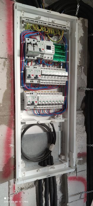 Instalații electrice și sanitare – montaj și reparații