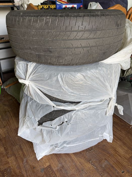 Bridgestone Шины 235/55/20
