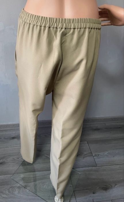 Pantaloni Lățime talie 46 cm