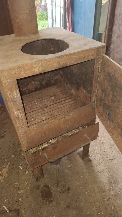 Продам железную печь ОЧЕНЬ СРОЧНО!