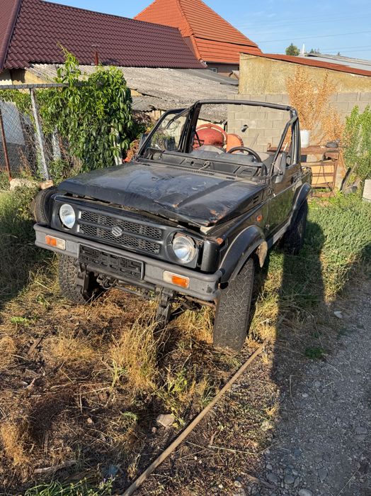 2x Suzuki Samurai 1984, 1994