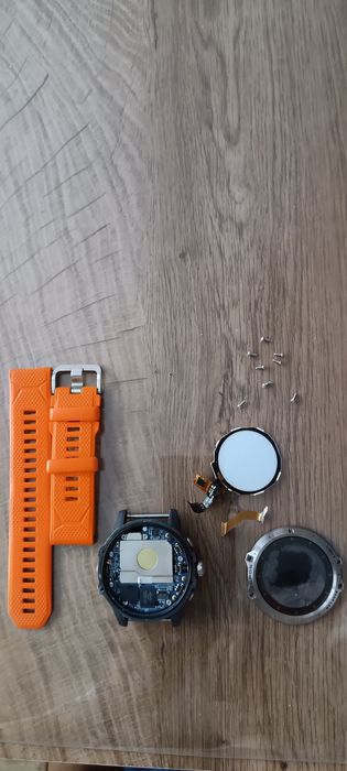 Coros Vertix на части