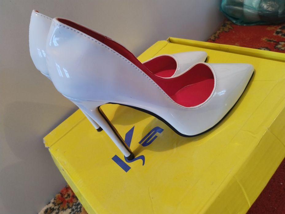 Новый туфли новый продам