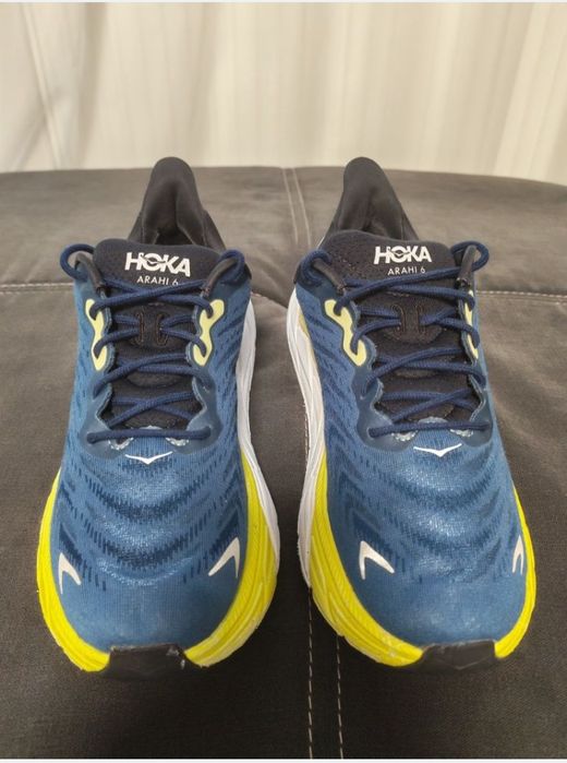 Adidasi de alergat Hoka Arahi 6