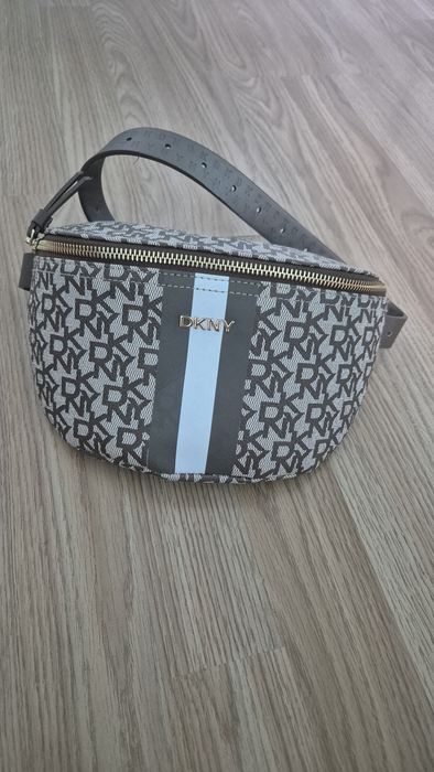 Нова оригинална чанта DKNY