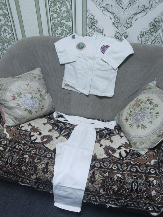 Продам форму для занятия тэйквандо