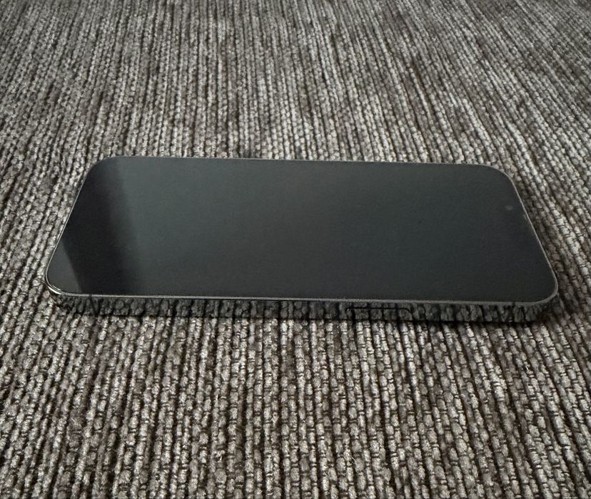 Iphone 13 Pro - Cu accesorii
