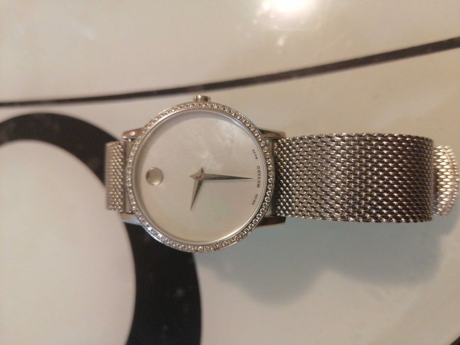 Vând Ceas Movado cu diamante