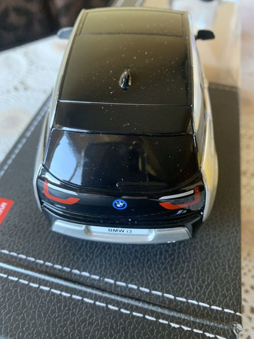 Кола с дистанционно BMW I3