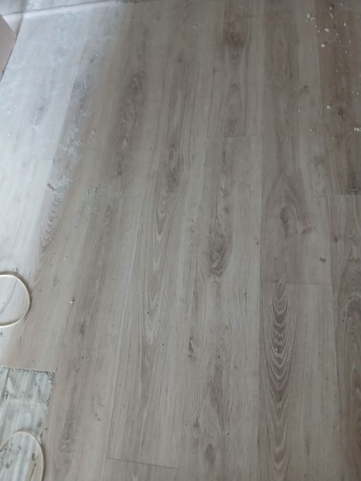 Отдам даром ламинат бесплатно!