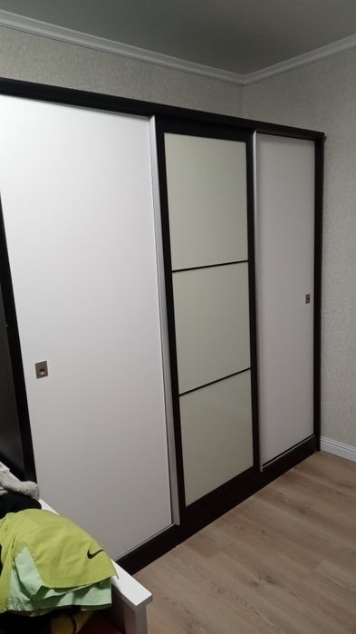 Срочно продам шкаф купе