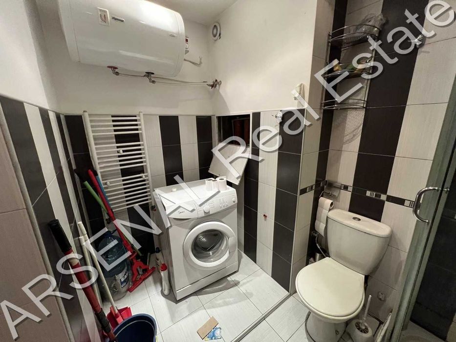 Четиристаен апартамент под наем, Студентски град