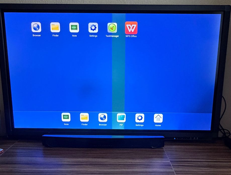 Interactive Flat Panel Display , diagonala de 180 cm, de vanzare!