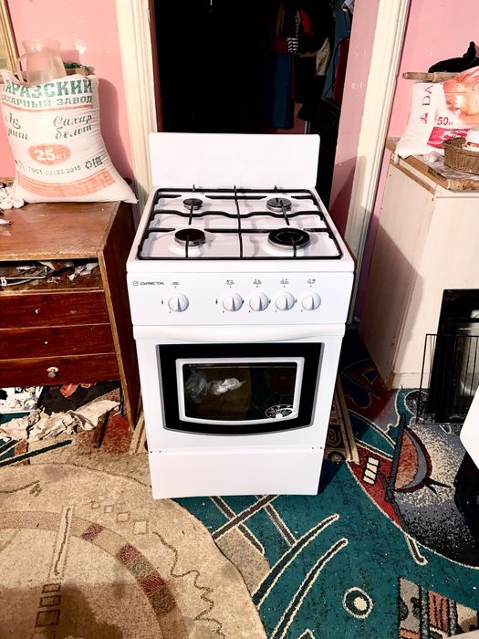 Продам газ плиту