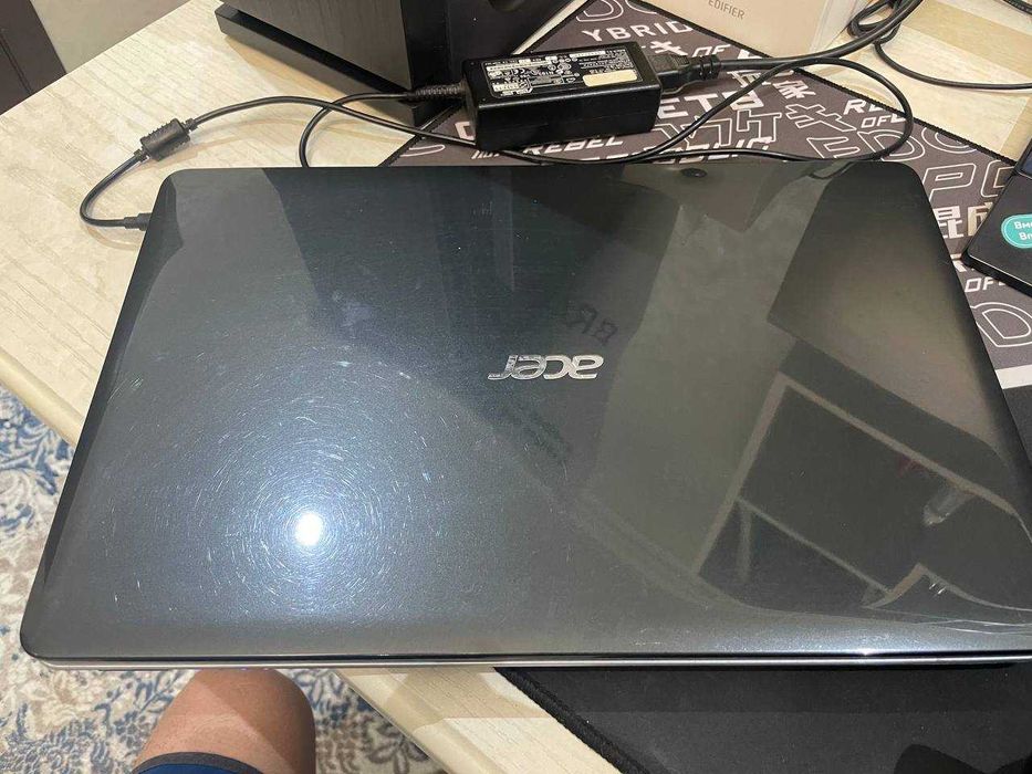 Продаю 2 ноутбука срочно!