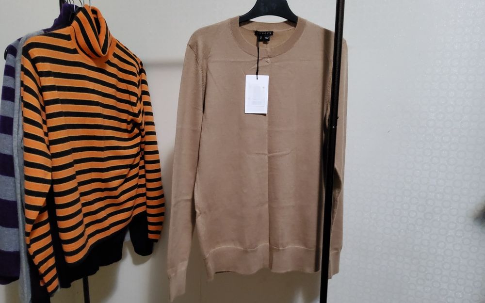 Продам женские кашемировые джемпера