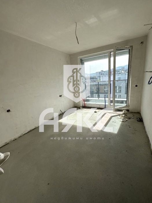 Продава се Двустаен апартамент в София, Малинова долина - 67 кв.м за 1762 €/кв.м - Снимка #2