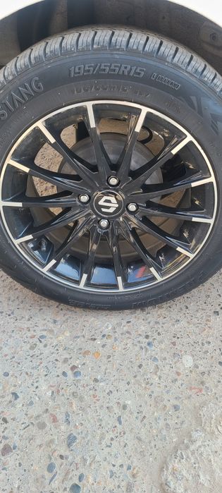 Doska sotiladi sparkda turipti xolati zor yangi oganman diskani ozi