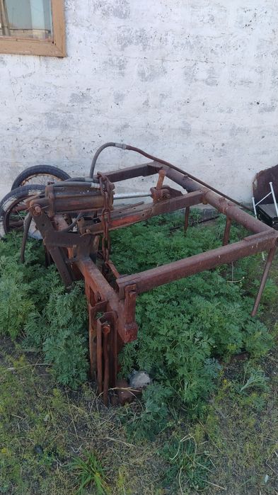 Продам Трактор мтз 80.с куном. Есть обмен на крс..