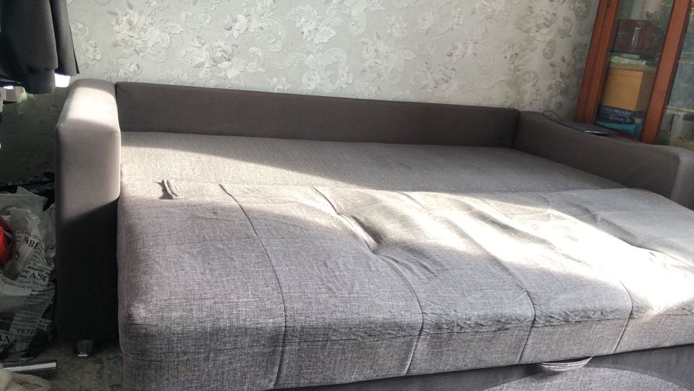 Серый диван, раскладной