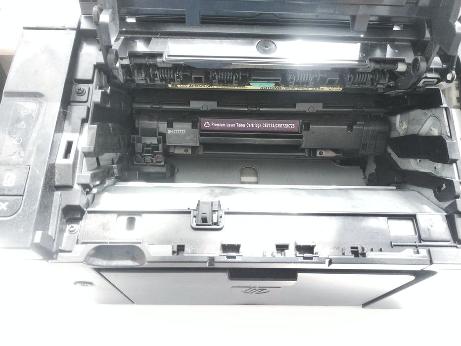 HP LaserJet Pro P1606dn принтер