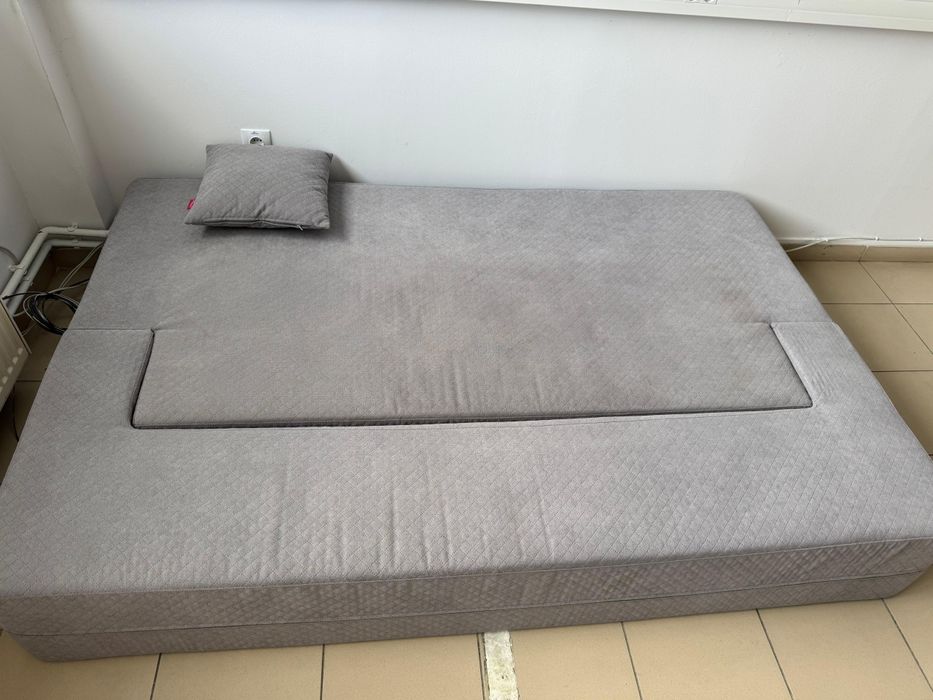 Vând canapea extensibila