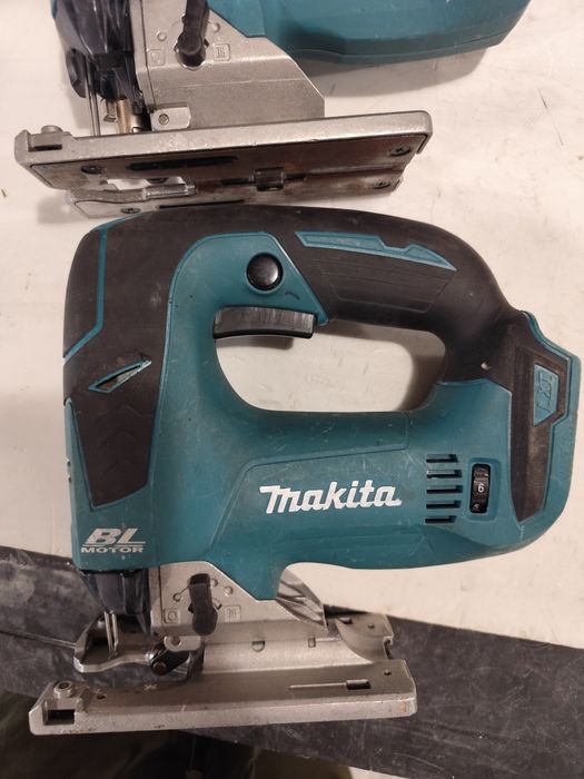 Акумулаторен безчетков прободен трион зеге Макита Makita DJV182 18V
