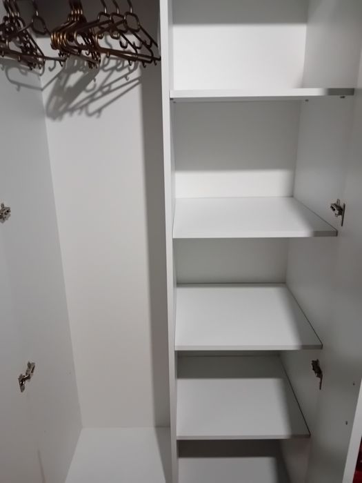 Dulap Alb 195x100 - Set de umerașe bonus