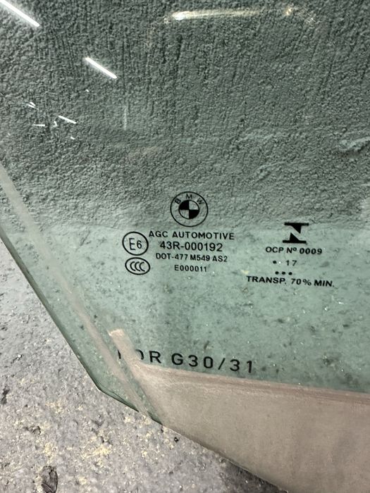 Bmw g30 g31 стъкло дясна врата предна