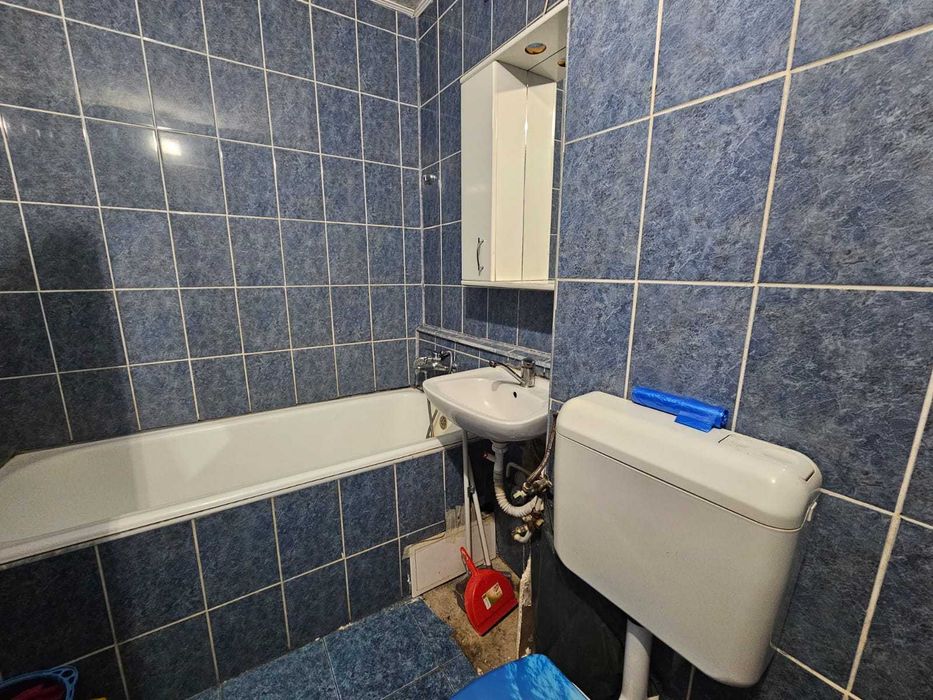 Garsoniera ( metrou Lujerului 400 m )