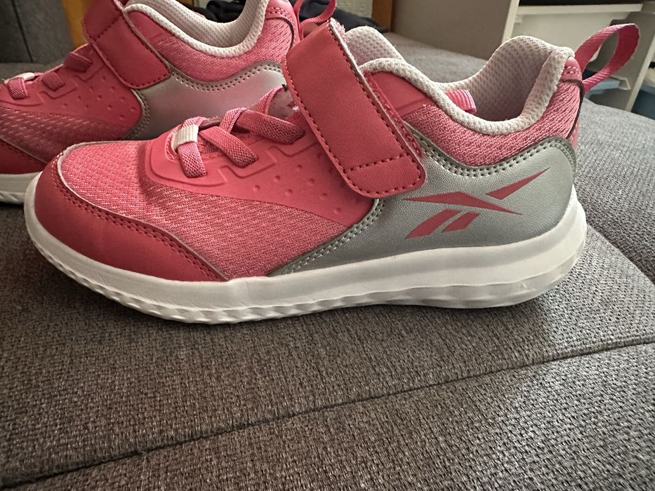 Кецове Liu jo, марстонки Reebok