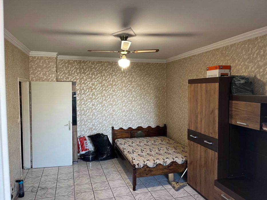 Продава се Тристаен апартамент в Пловдив, Кючук Париж - 70 кв.м за 1362 €/кв.м - Снимка #1